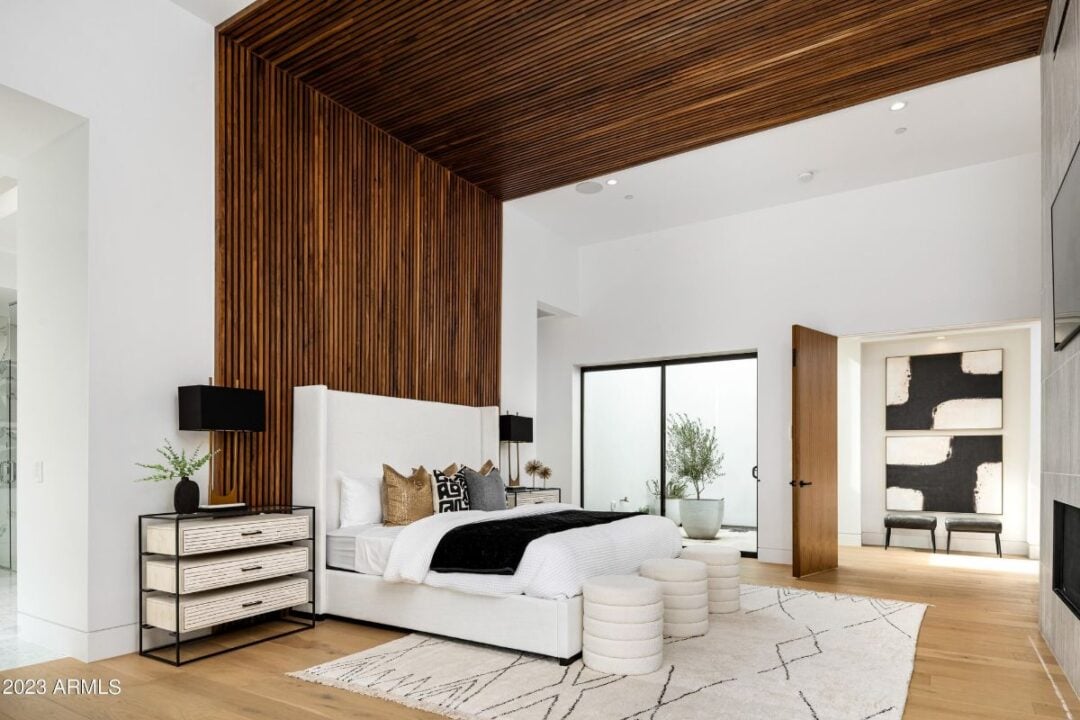 From Drab to Fab: 19 Examples of the Wood Accent Wall Phenomenon