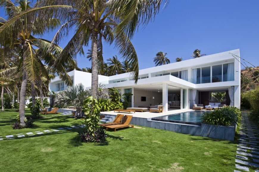 MM Architects Creates Stunning Tropical Waterfront “Oceanique” Villas