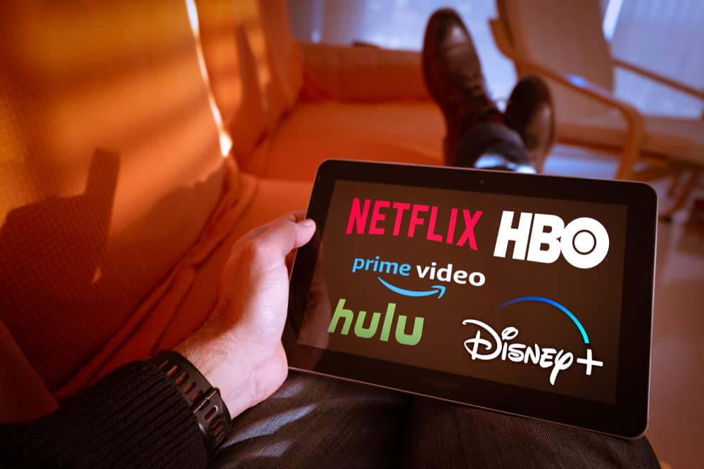 16 Viable Cable TV Alternatives (Save Money and Get Better Entertainment)